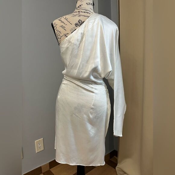 Elliatt Saronic One-Shoulder White Mini Cocktail Dress Size S - Picture 2 of 11